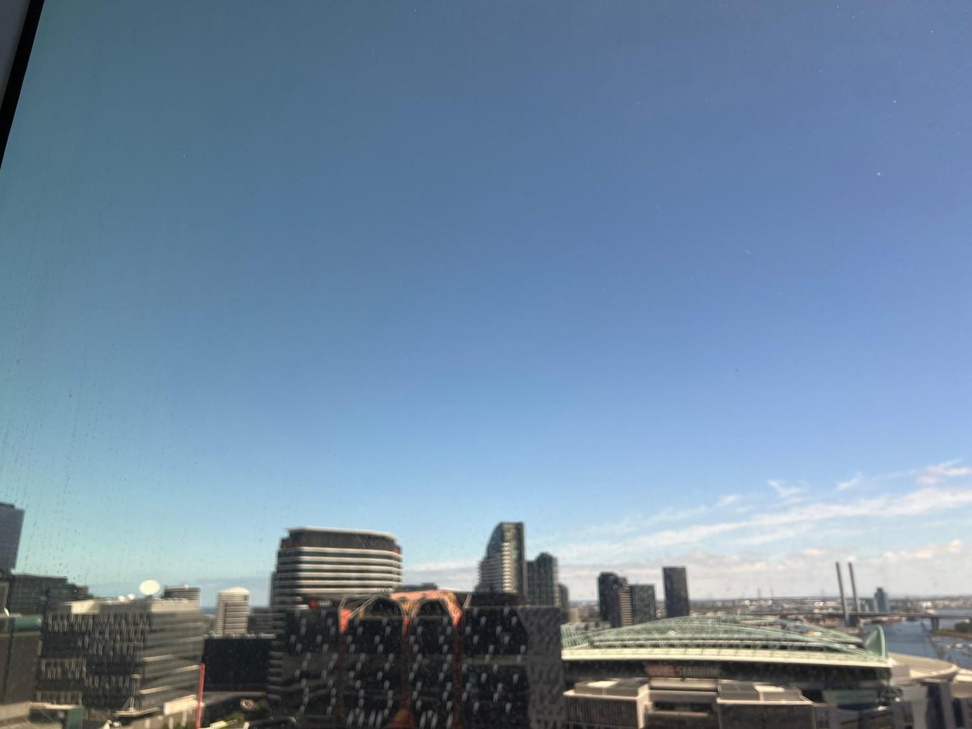 Wsp Lux 3b2b Flat In Cbd With Balcony Apartment Melbourne