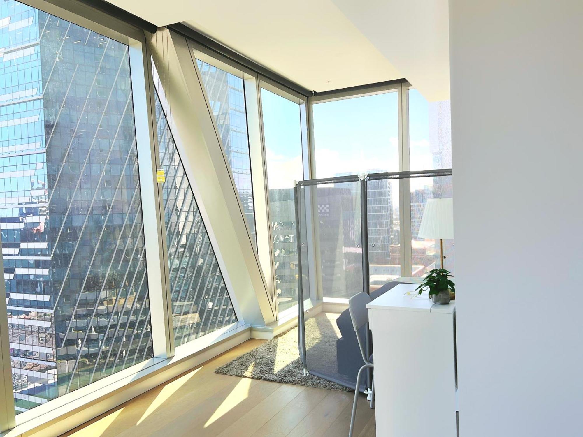 Wsp Lux 3b2b Flat In Cbd With Balcony Apartment